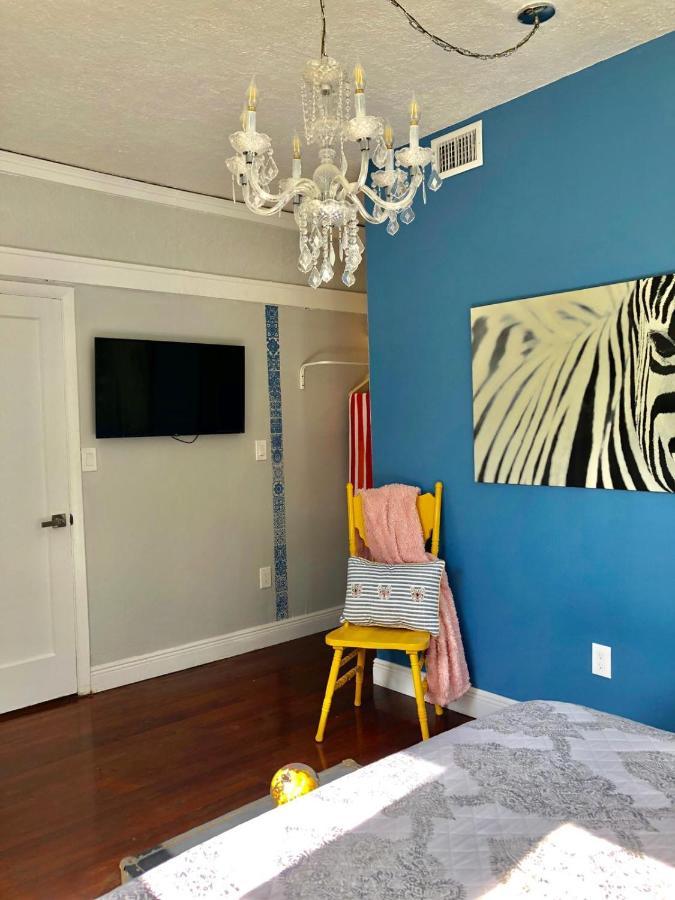 Private Suite Mins From Mia Free Parking Miami Exterior foto