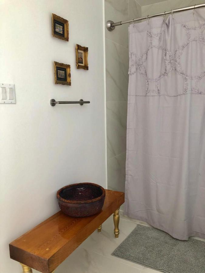 Private Suite Mins From Mia Free Parking Miami Exterior foto