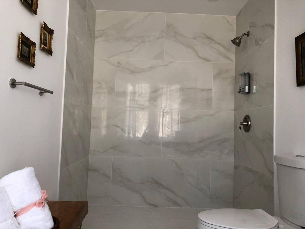 Private Suite Mins From Mia Free Parking Miami Exterior foto